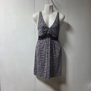 Delta Burke Black and White V-Neck Lace-Waist Mini Dress